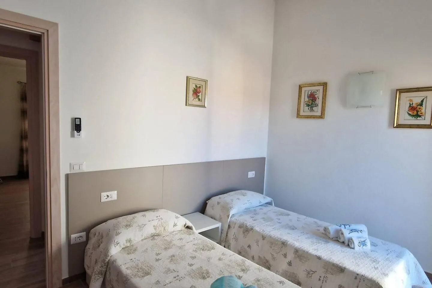 Casa Regina Elegante In Centro Lejlighed Palau 0*,  Italien